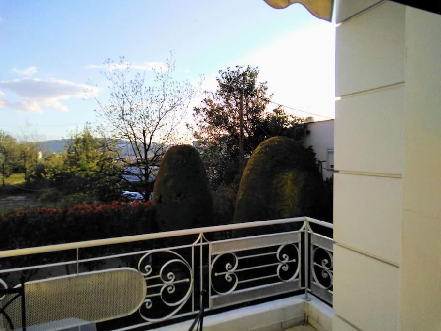La Maison De Catherine Volos Exterior photo