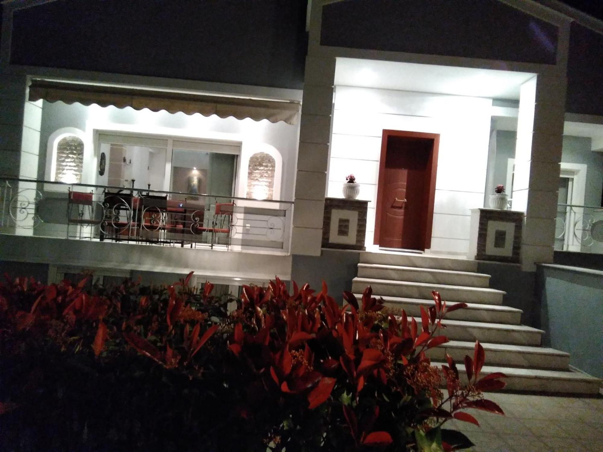 La Maison De Catherine Volos Exterior photo